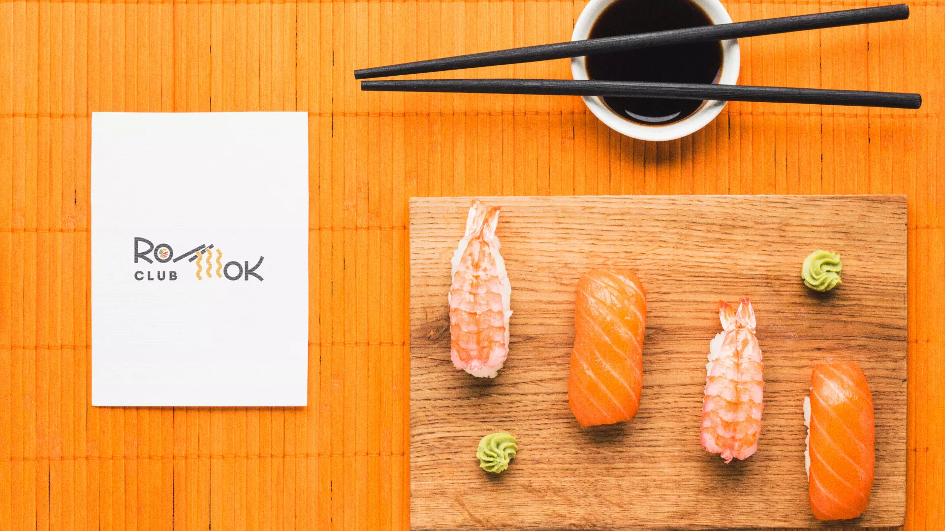 Создание логотипа суши-бара «Roll Wok Club» в Нефтеюганске